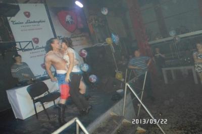 Возбуждено дело по факту стриптиз-танца с российским флагом в рязанском клубе 